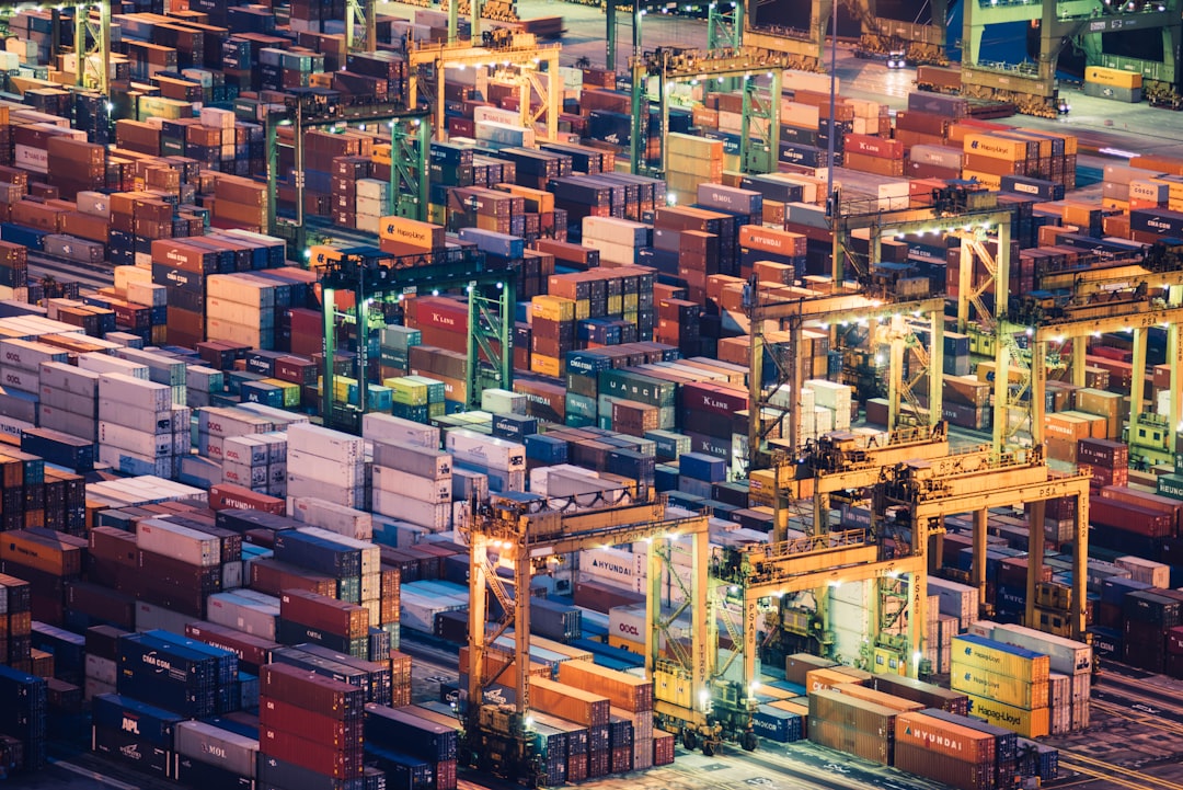 Photo Shipping containers